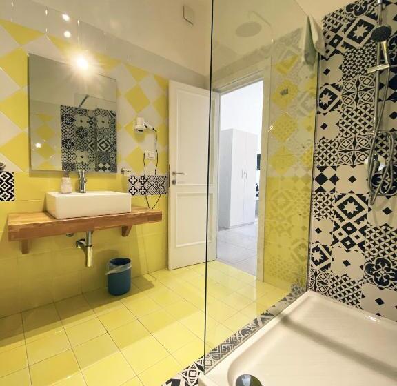 سوییت جونیور لوکس, Baris Suite Station