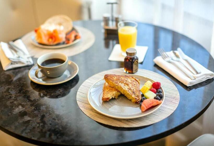 스탠다드 룸 킹사이즈 침대, Fairmont Washington Dc Gold Experience
