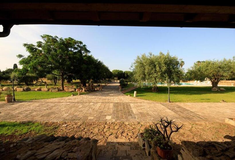2침실 아파트 풀장 전망, Agriturismo Masseria Sant Elia