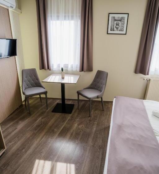 חדר סטנדרט, Amstel Hattyú Panzió  érintésmentes Bejelentkezés