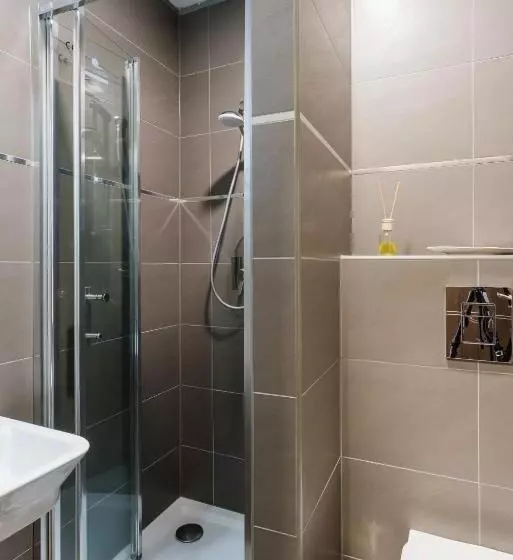 スタンダードルーム, Amstel Hattyú Panzió érintésmentes Bejelentkezés