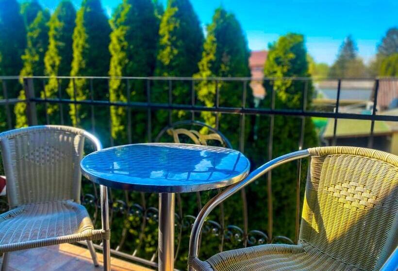 اتاق لوکس با بالکن, Bajor Panzió Bük Bükfürdő, Adults Friendly 12 Plus