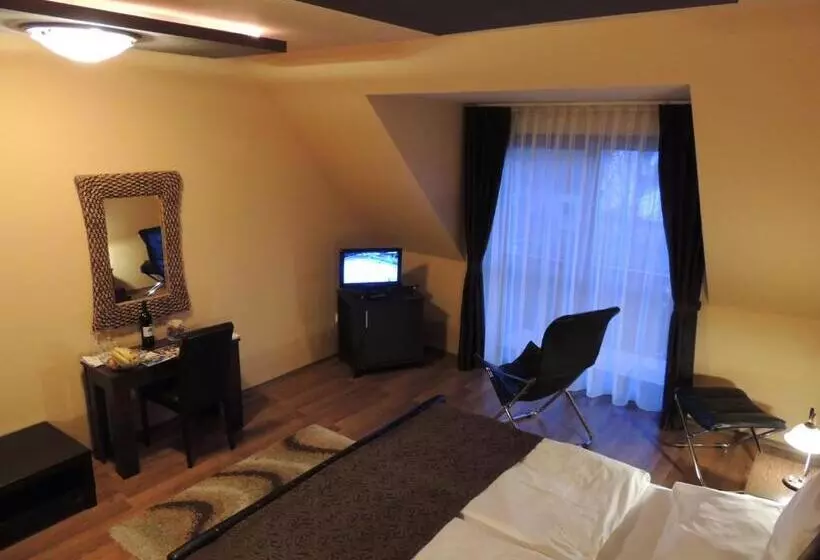 バルコニー付きデラックスルーム, Bajor Panzió Bük Bükfürdő, Adults Friendly 12 Plus