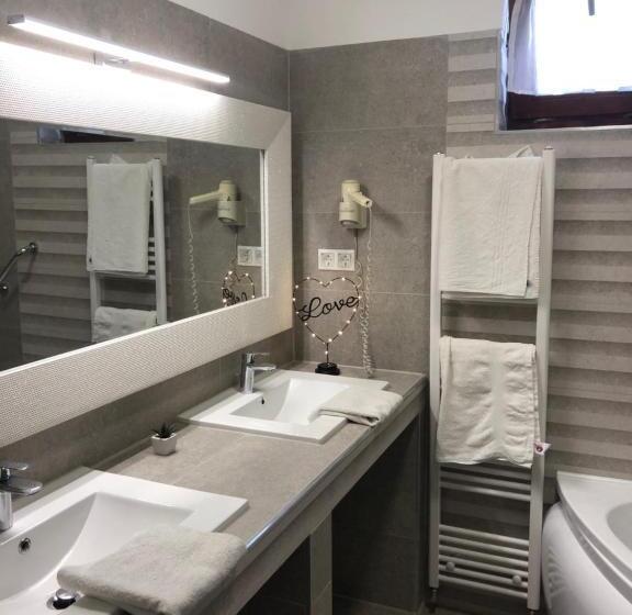 اتاق لوکس با بالکن, Bajor Panzió Bük Bükfürdő, Adults Friendly 12 Plus