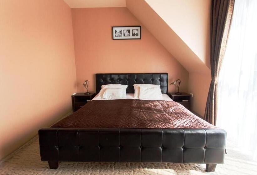 سوییت لوکس, Bajor Panzió Bük Bükfürdő, Adults Friendly 12 Plus