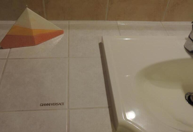 سوییت خانوادگی, Bajor Panzió Bük Bükfürdő, Adults Friendly 12 Plus