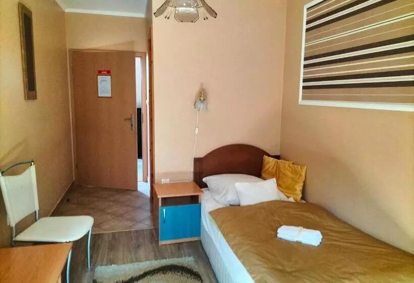 スタンダードシングルルーム, Bajor Panzió Bük Bükfürdő, Adults Friendly 12 Plus