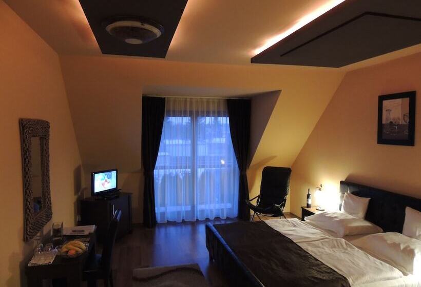 اتاق استاندارد سه نفره, Bajor Panzió Bük Bükfürdő, Adults Friendly 12 Plus