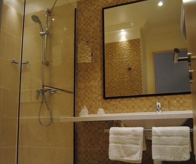 חדר קומפורט, Brit Hotel Châteaudun