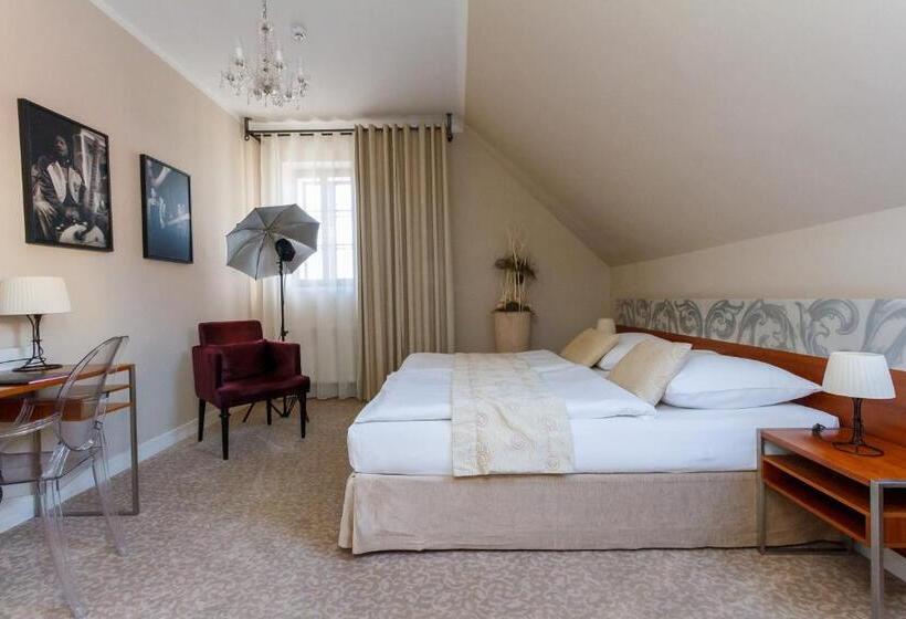 Quarto Clássico, Aplaus