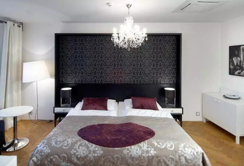 Apartamento 1 Quarto, Aplaus