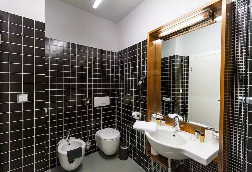 Quarto deluxe, Aplaus