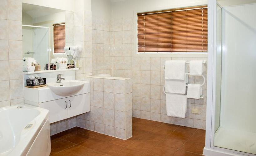 家庭间, Baycrest Thermal Lodge