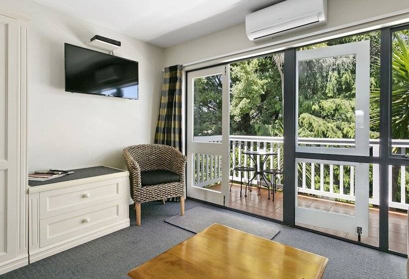 家庭间, Baycrest Thermal Lodge