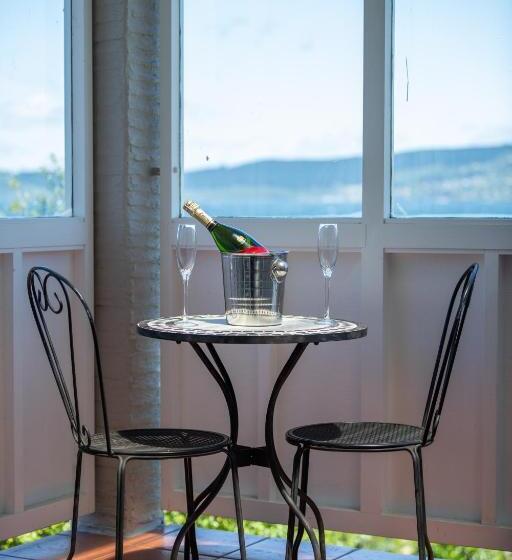 标准工作室带阳台, Baycrest Thermal Lodge