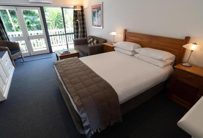 家庭间, Baycrest Thermal Lodge