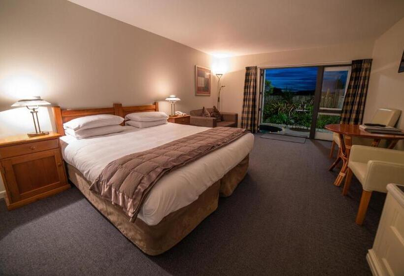 带大床的标准工作室, Baycrest Thermal Lodge