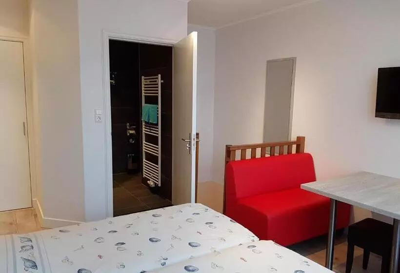 スタンダード5人部屋, Bor Scheveningen