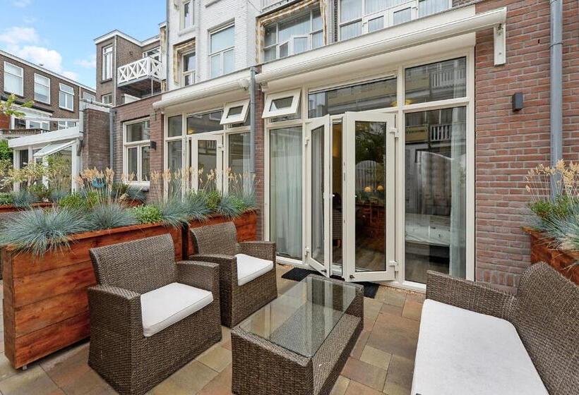 家庭间, Bor Scheveningen