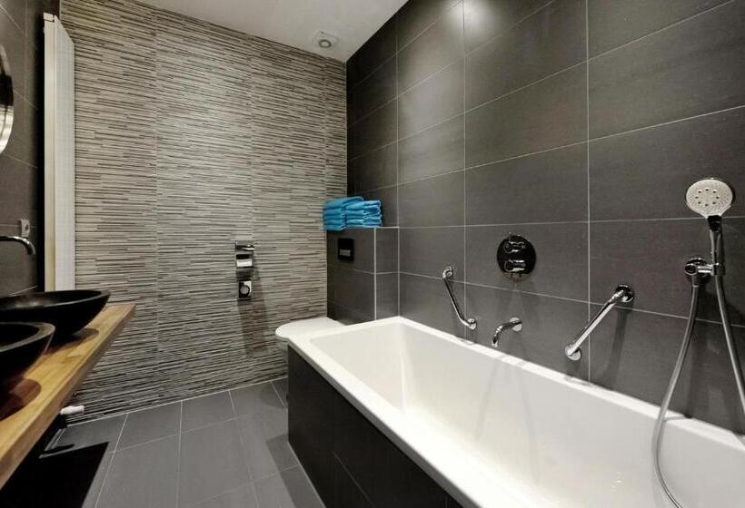 家庭间, Bor Scheveningen