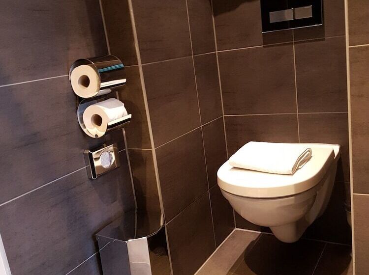 家庭间, Bor Scheveningen