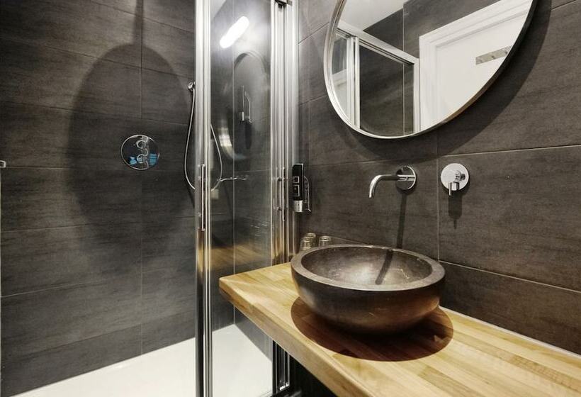 四人标准间, Bor Scheveningen