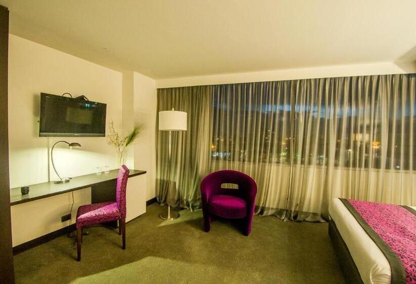 חדר סופריור, City Bog Expo Museo