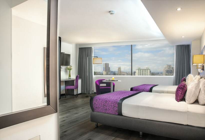 חדר סופריור, City Bog Expo Museo