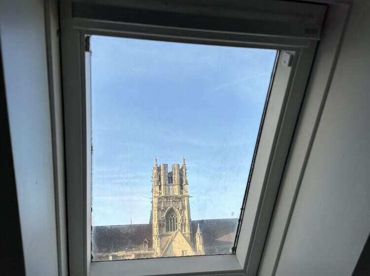 اتاق استاندارد, Hôtel De Caen