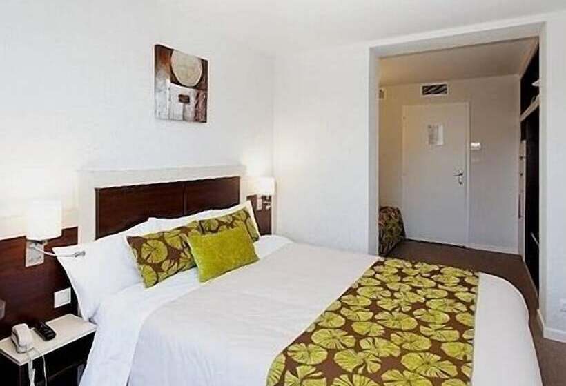 غرفة قياسية مطلّة علي الحديقة, Edena