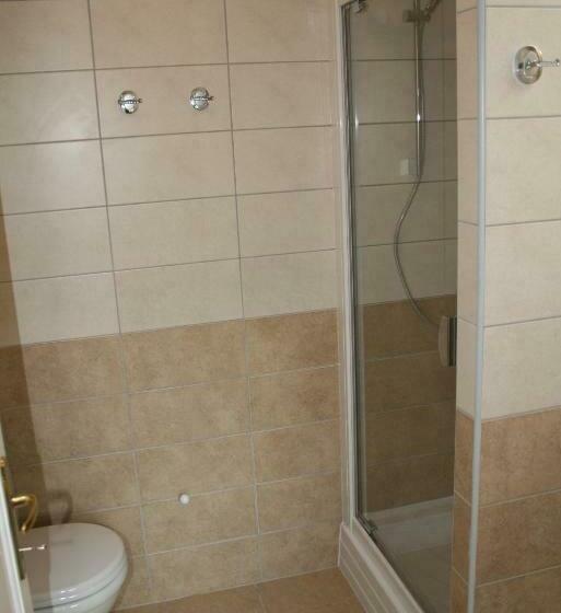 침실 1개 아파트, Főnix