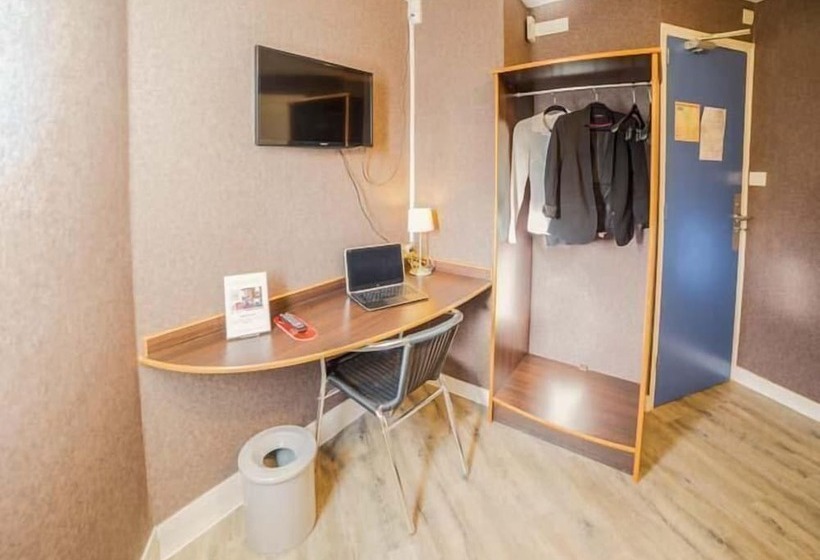 غرفة قياسية رباعية, Hôtel De La Vendée