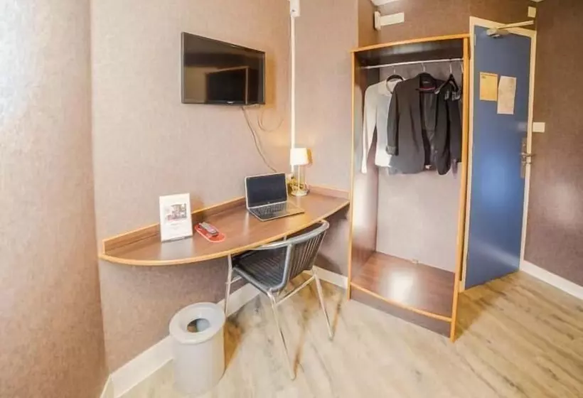 اتاق استاندارد چهار تخته, Hôtel De La Vendée