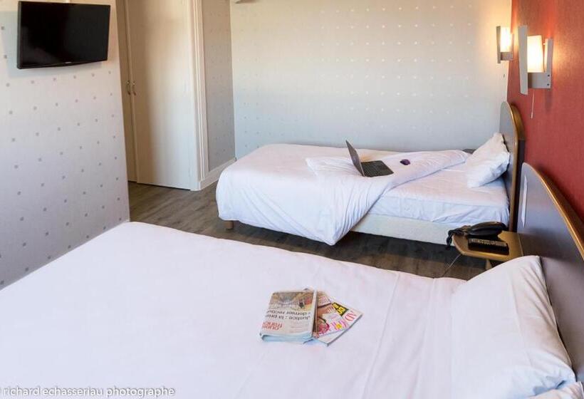 Четырехместный Номер Стандарт, Hôtel De La Vendée