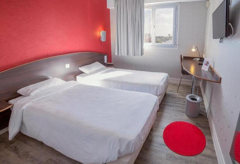 スタンダード4人部屋, Hôtel De La Vendée