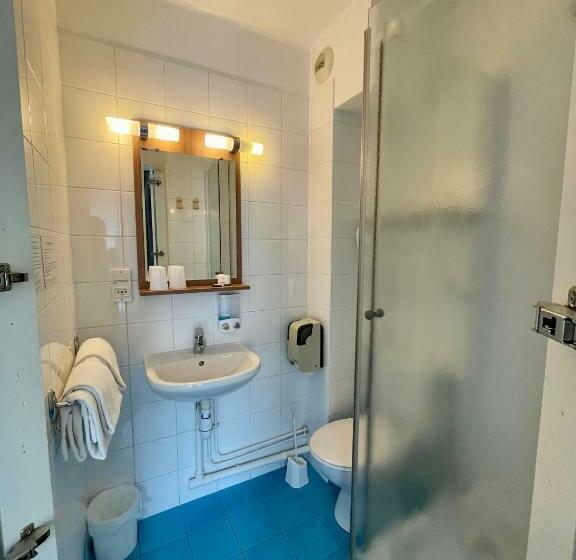 اتاق استاندارد, Hôtel De Caen