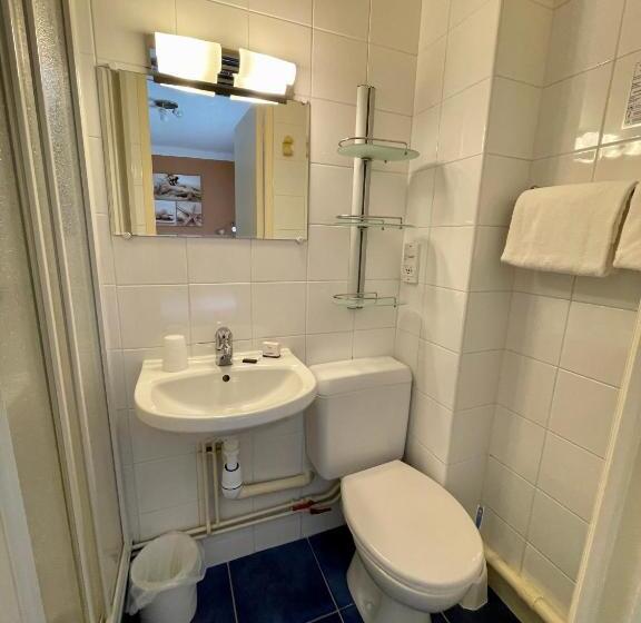 اتاق استاندارد یک نفره, Hôtel De Caen