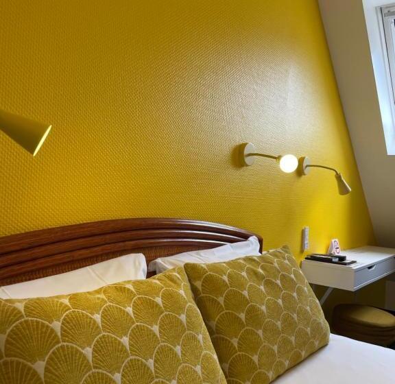 اتاق استاندارد یک نفره, Hôtel De Caen