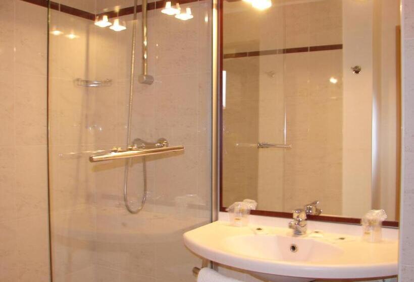 חדר סטנדרט, Brit Hotel Châteaudun