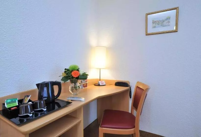 ファミリールーム, Brit Hotel Châteaudun