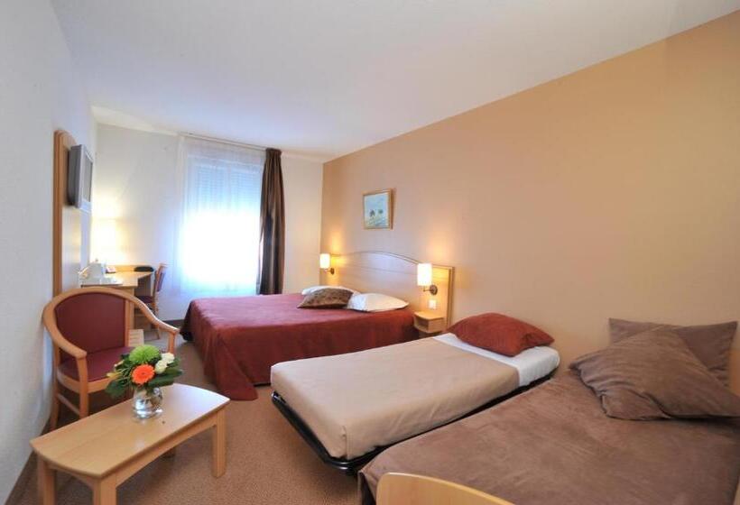 חדר משפחתי, Brit Hotel Châteaudun