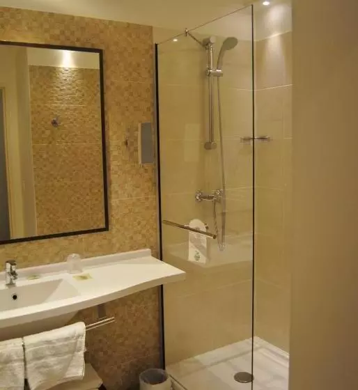 コンフォートルーム, Brit Hotel Châteaudun