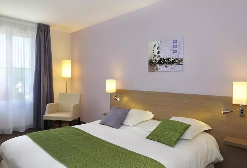 コンフォートルーム, Brit Hotel Châteaudun