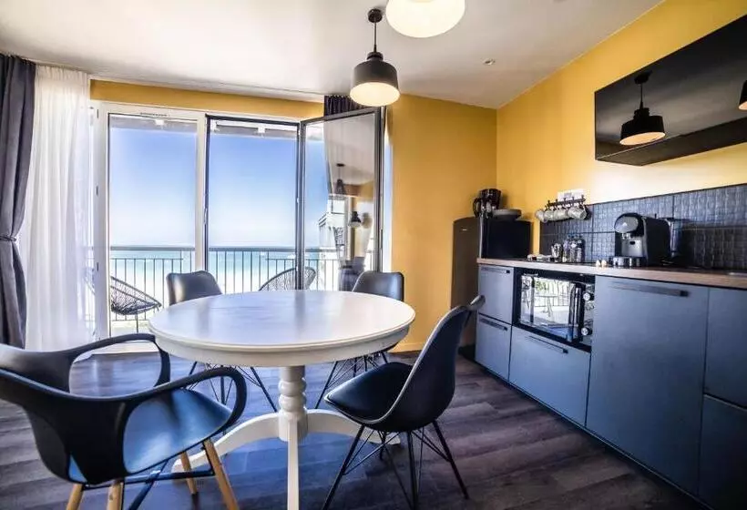 オーシャンビューバルコニー付きワンベッドルームアパートメント, Logis Hôtel Ker Mor