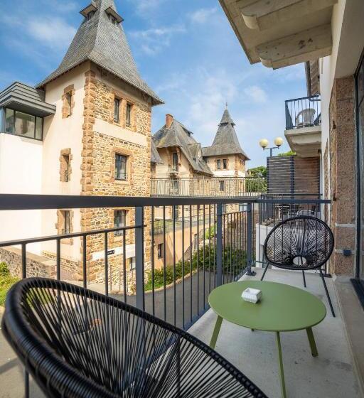Апартаменты 1 Спальня Вид на Море с Балконом, Logis Hôtel Ker Mor