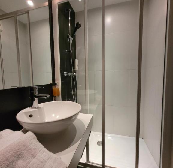 חדר משפחתי נוף לים, Hôtel Port Haliguen