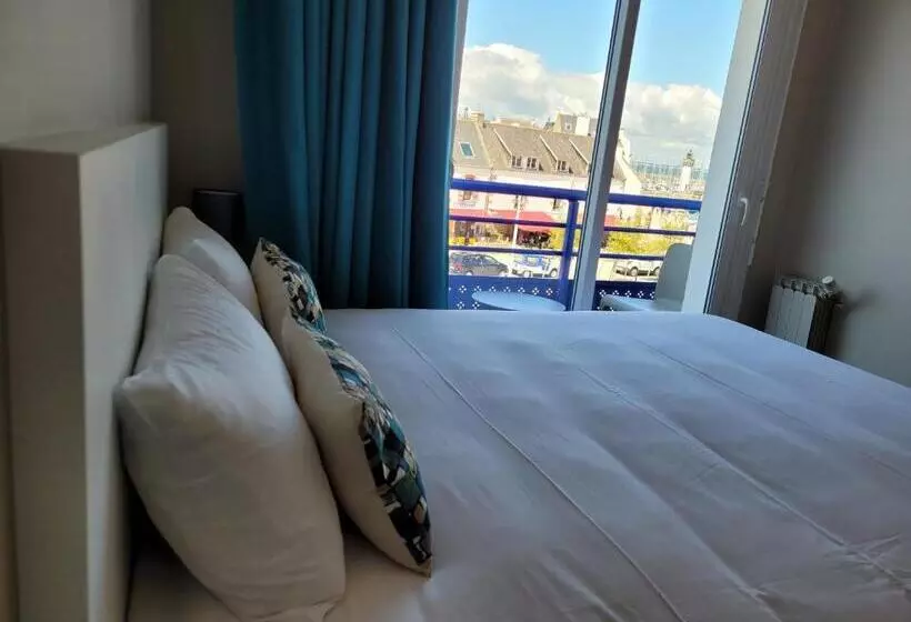 オーシャンビュースタンダードルームバルコニー付き, Hôtel Port Haliguen
