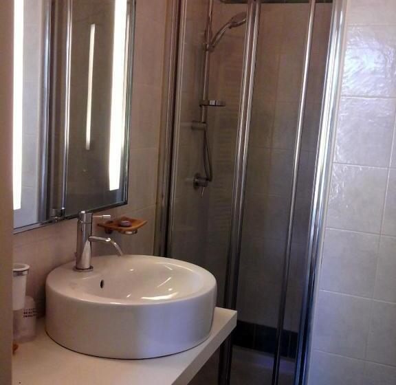 スーペリアールーム, La Contrada