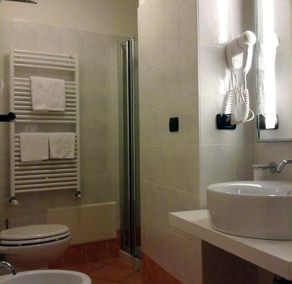 スタンダードトリプルルーム, La Contrada