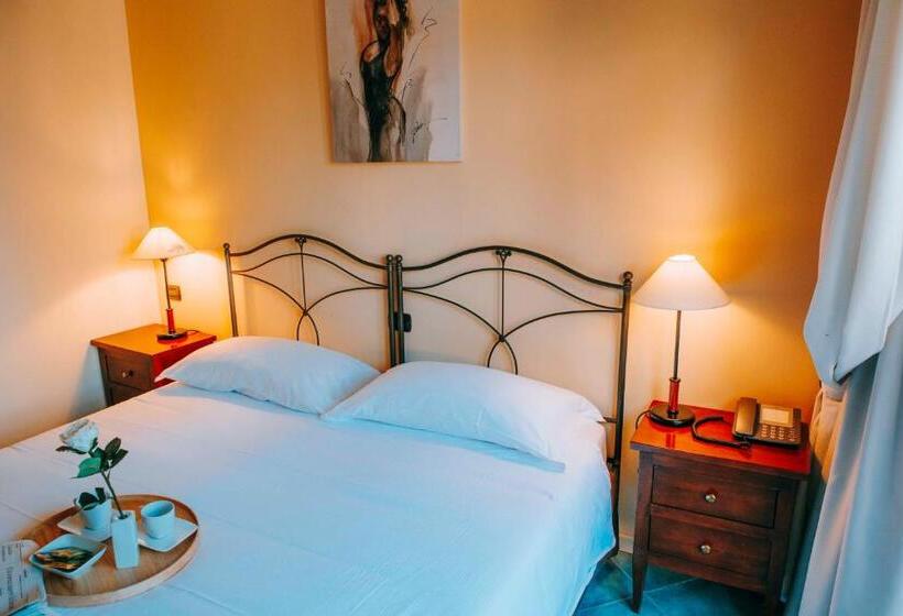 バルコニー付スタンダード４ベッドルーム, La Contrada